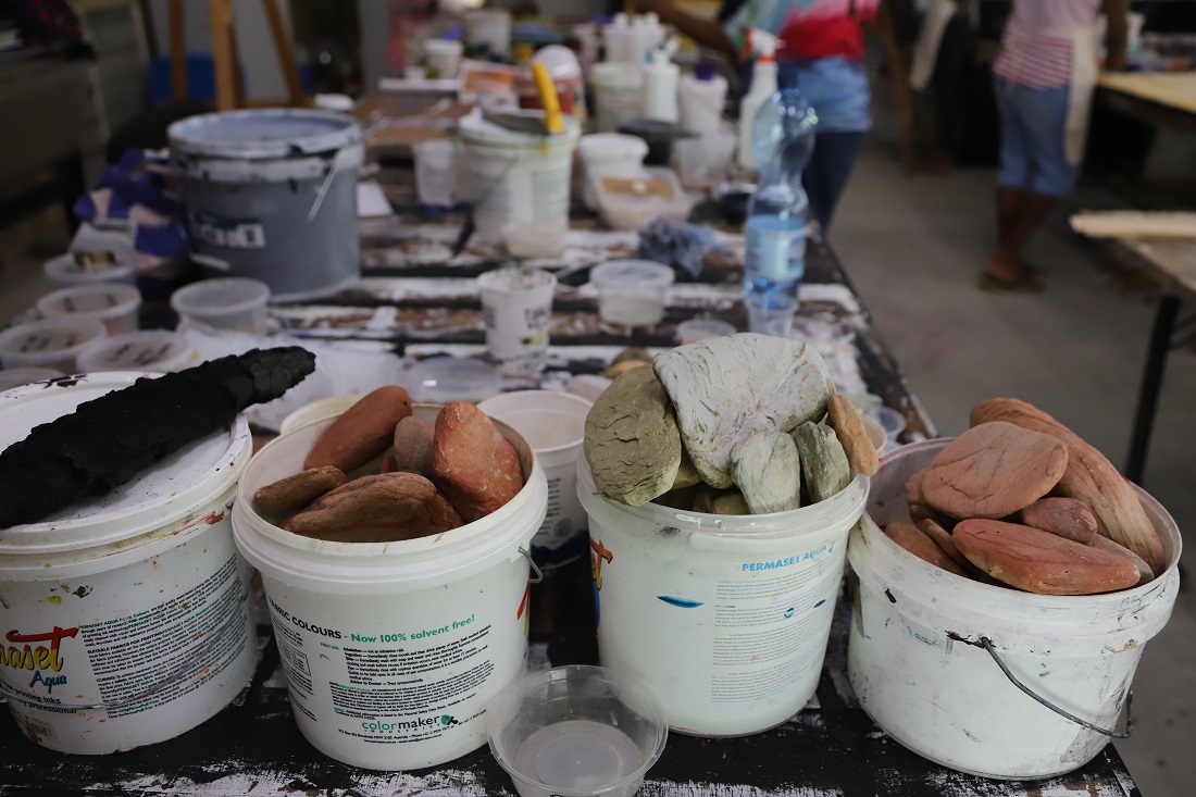 Ochre and earth pigments collected at the IACA facilitated arts development workshop for the Belonging Exhibition, Image IACA © Edwina Circuit